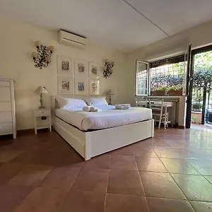 Apartment Lux Piramide